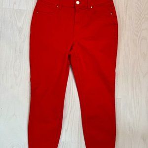 White House Black Market Skinny Crop Jeans